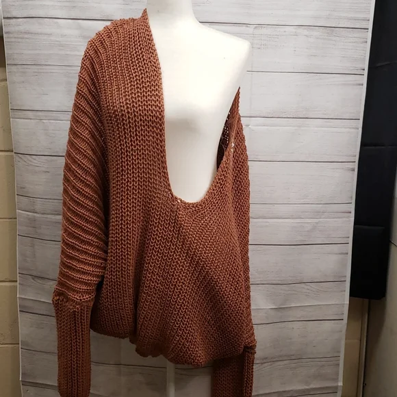 Womens Slouchy POL Sweater worn once - Picture 2 of 5